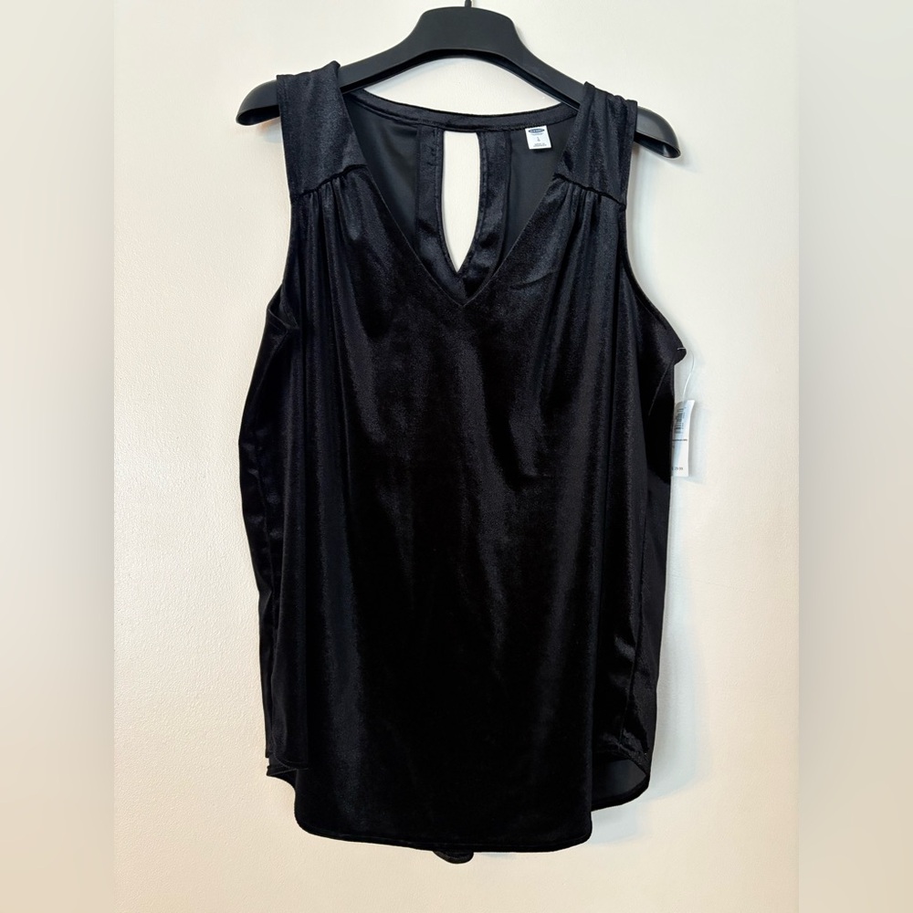 NEW Velour sweetheart neckline sleeveless top with keyhole back, Women’s Size L